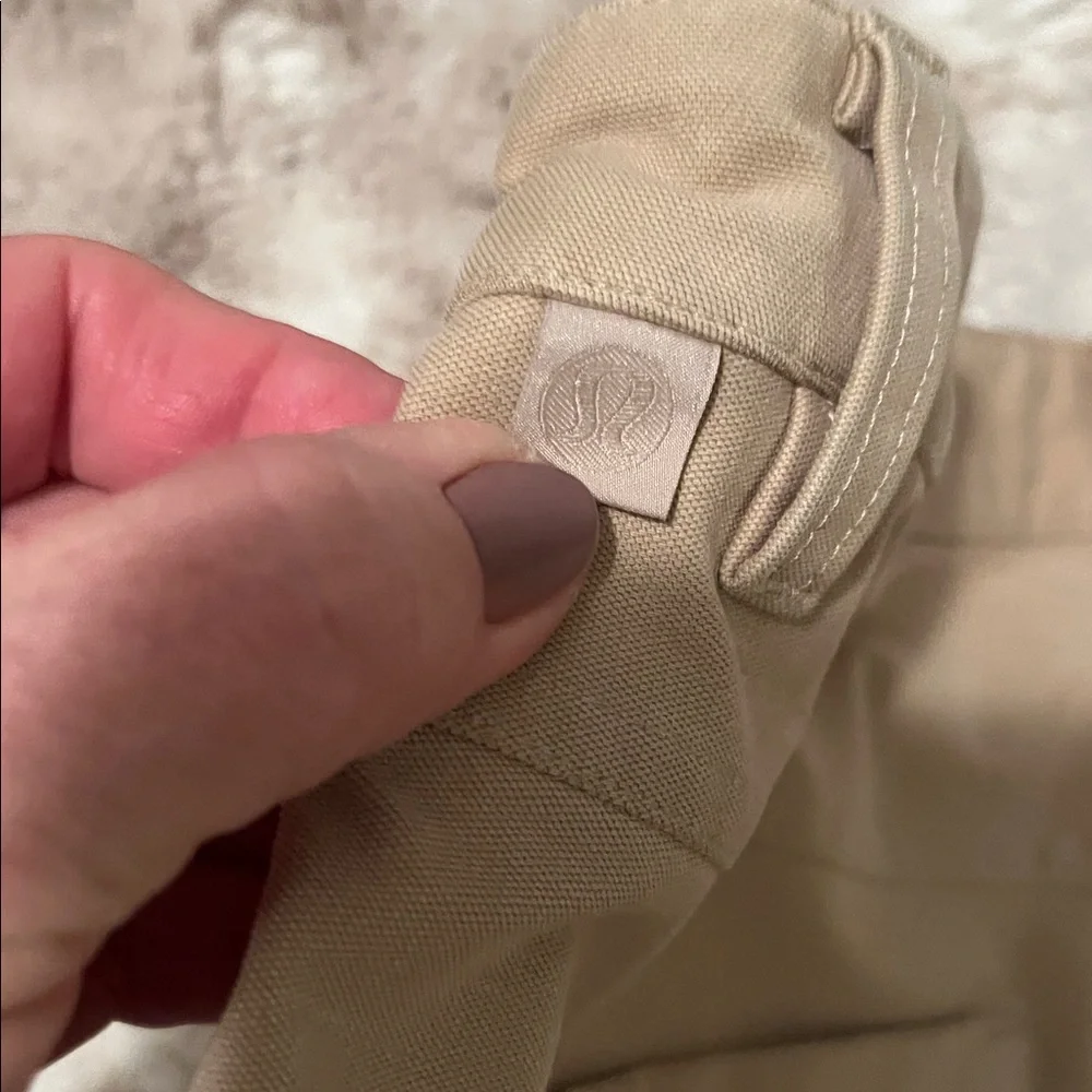 Lululemon pants - Picture 7 of 7